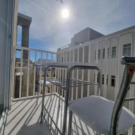 Korzo アパートホテル