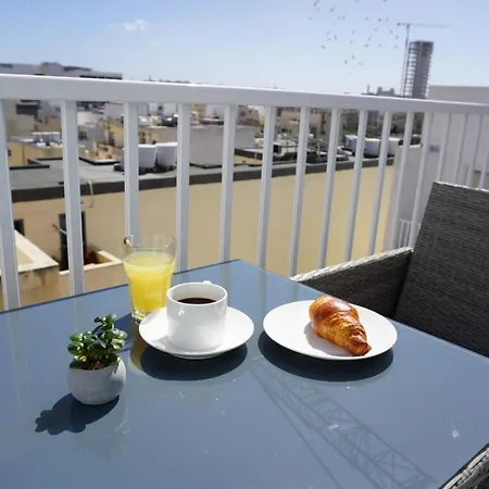 מלון דירות Korzo Gzira