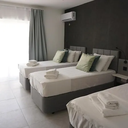 Ξενοδοχείο με διαμερίσματα Korzo 3*