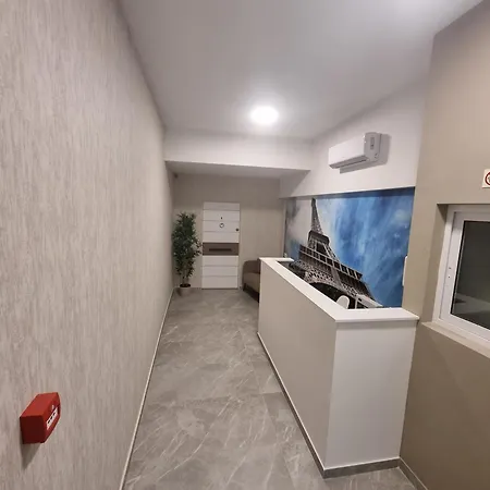 Ξενοδοχείο με διαμερίσματα Korzo Gzira